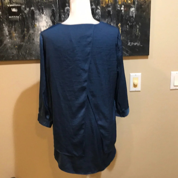Chico's V Neck Long Sleeve Satin Look Layered Top with 3-4 Sleeves-Size 1 - Picture 1 of 7